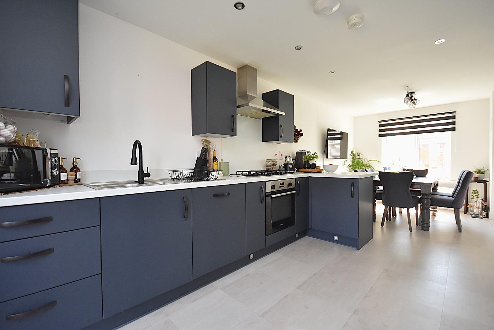 22 Melrose Walk, Sully, CF64 5WD